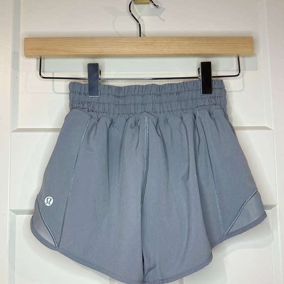 Lululemon Rhino Grey Hotty Hot HR Size 0 - RARE - Picture 2 of 5